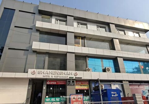 Shahenshah Hotel
