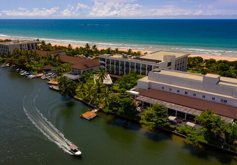 NH Bentota Ceysands Resort