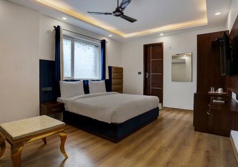 Hotel O Golden Eye Inn