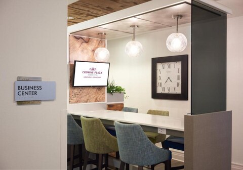 Crowne Plaza Melbourne
