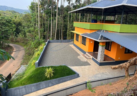 Orange Homestay