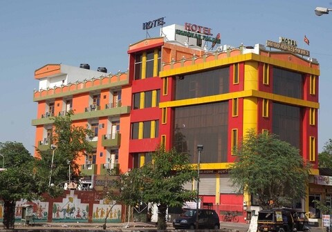 Hotel Manohar Palace