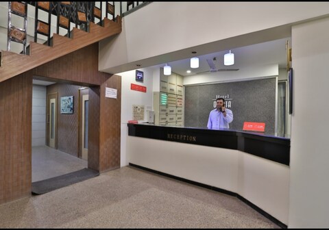 Hotel Ostria - Near Surat Railway Station