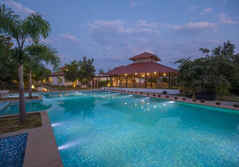 Tuli Veer Bagh Resort and Spa