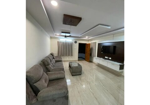 Stunning 3 BHK Full Furnished in Vishalakshi Nagar  101