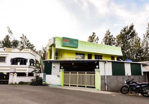 Hotel O Kings Cottage