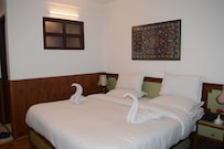 Hotel Standard and Restaurant, Srinagar Hotel Standard and Restaurant, Srinagar