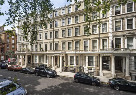 The Villa Kensington Hotel London