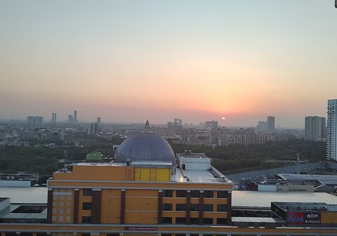 Couple Friendly Stay with Jacuzzi Room & Swimming Pool ( Only place in Noida)