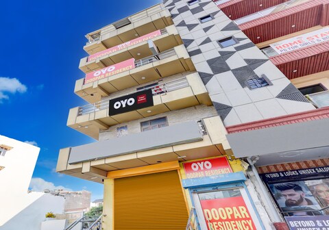 Hotel O Doopar Residency