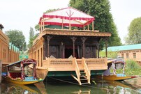 Nigeen Heritage Houseboats, Srinagar Nigeen Heritage Houseboats, Srinagar