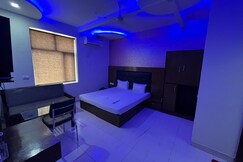 Hotel Neptune, Paschim Vihar, Delhi Hotel Neptune, Paschim Vihar, Delhi