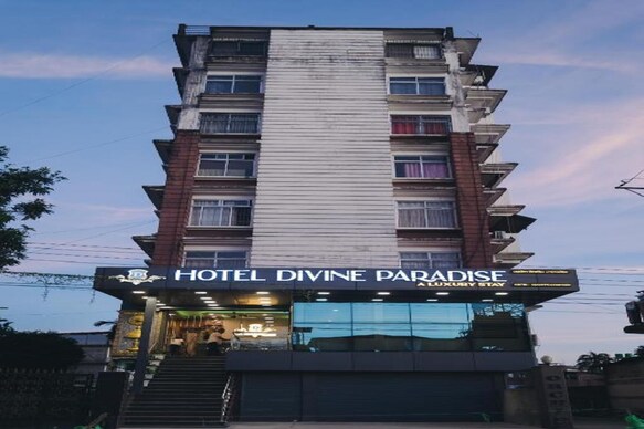 Hotel Divine Paradise