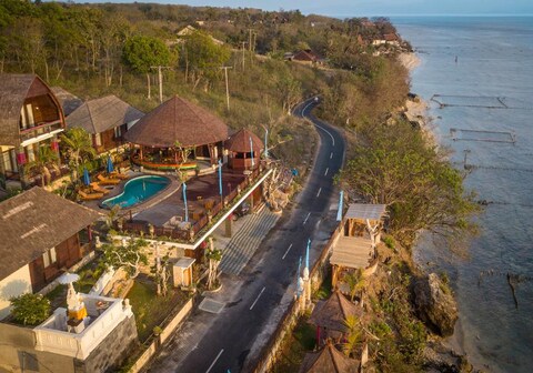 SEA TERRAS SUITE AND LUXURY