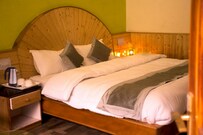 Apple Cedar Cottage, Manali Apple Cedar Cottage, Manali