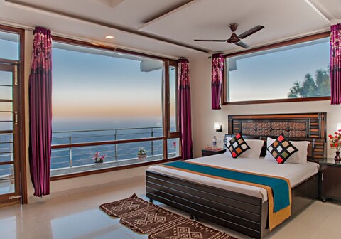 Mountain-View 2BR Apartment with Balcony By Exotic Stays