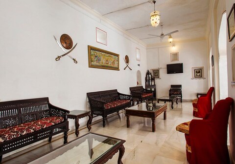 Dev Niwas (A Heritage Hotel)