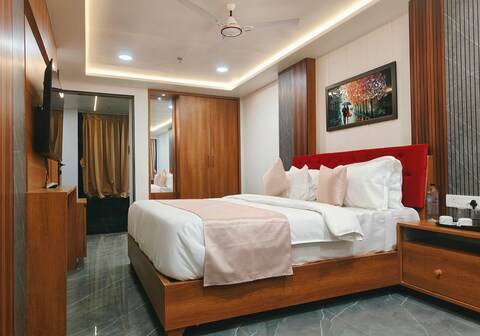 Hotel Aditi Landmark.