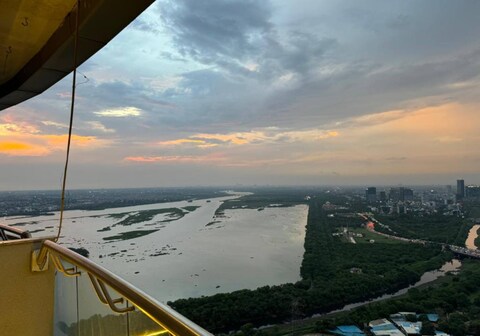 The Sky Suite 33