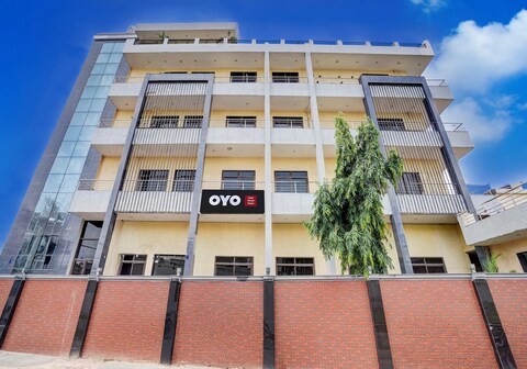 Hotel O Tanwar Palace