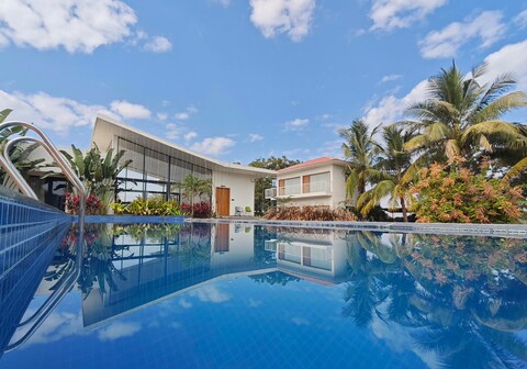 The Lavish Greens Resorts