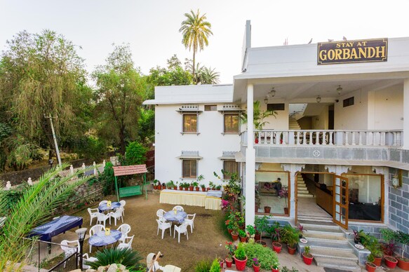 Hotel Gorbandh