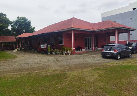 Hotel O Wisma Phinisi Syariah Near Mall of Pinrang Sejahtera