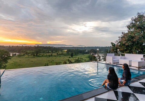 StayVista at Vine and Splash