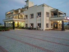 Bedi Dream Land Hotel and Resort, Faizabad Bedi Dream Land Hotel and Resort, Faizabad