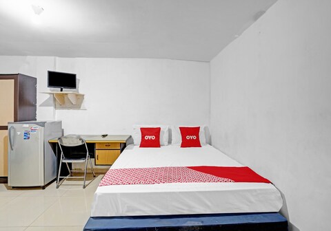 OYO Life 90791 Royale Margorejo