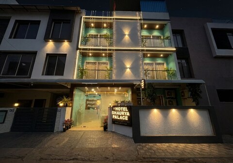 Hotel Shaurya Palace