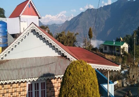 Mountain View Home Stay by StayApart