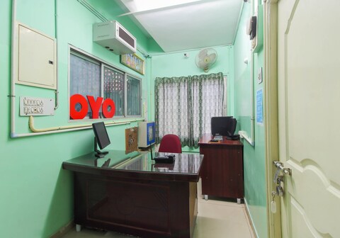 Hotel O Royal Residency