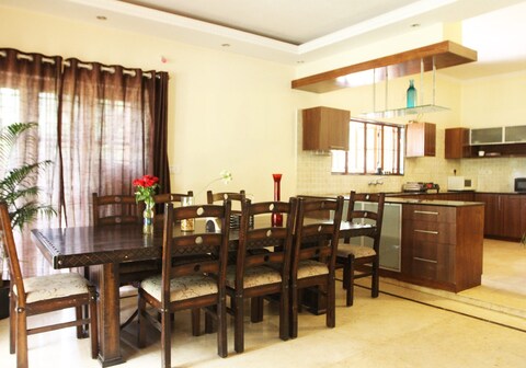 Lotto Villa | Entire Villa with Caretaker