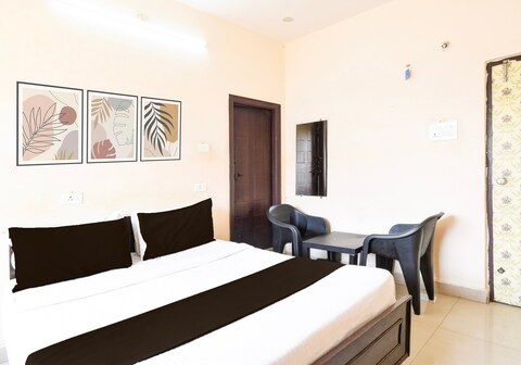 Hotel O Kakatiya Deluxe Rooms