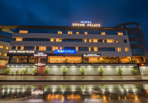 FabHotel Soham Palace