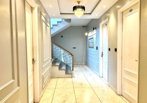 HillTop Heaven By 7 Hills