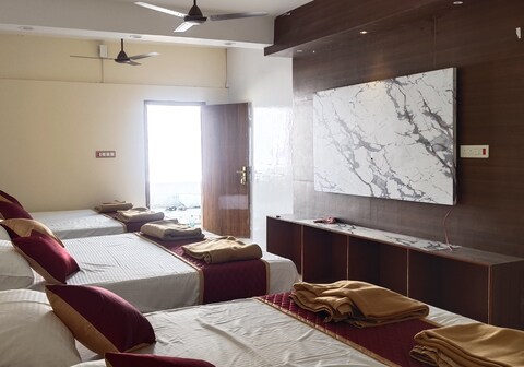 Thirumathi residency