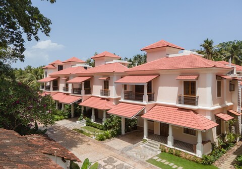 ELIVAAS 3 BHK Pvt Pool Villa near Baga & Calangute | Panache