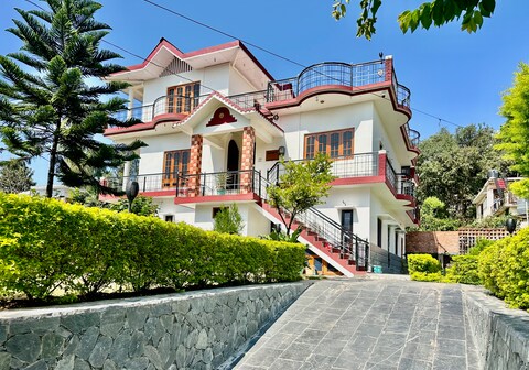 SNOW BISCUIT DHARAMSHALA