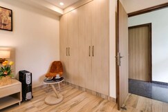 Park facing Independent APPT & Opposite NFC Market, Delhi Park facing Independent APPT & Opposite NFC Market, Delhi