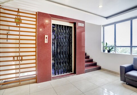 Hotel O J3 Royal Guest Rooms