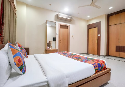 Stay Retreats At Corporate Apartment - Near Airport Mumbai