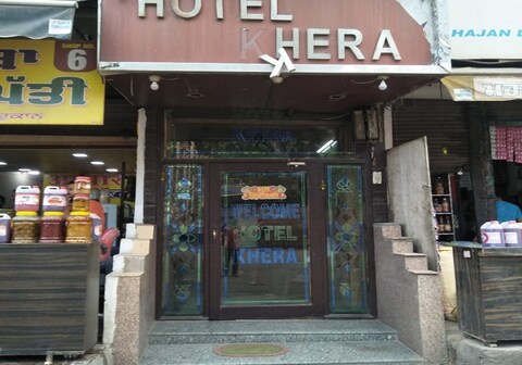 Hotel Khera