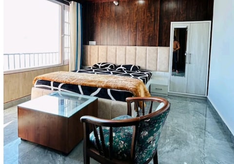 WANDER INN HOME STAY