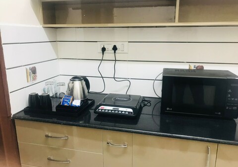 OCTAVE RISHAN SUITES AND SERVICE APARTMENT