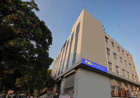 FabHotel Golden Key Residency