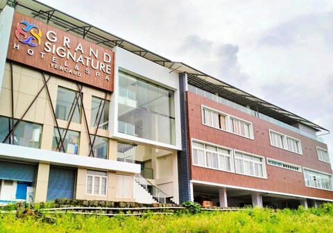 Grand Signature Hotel and Spa