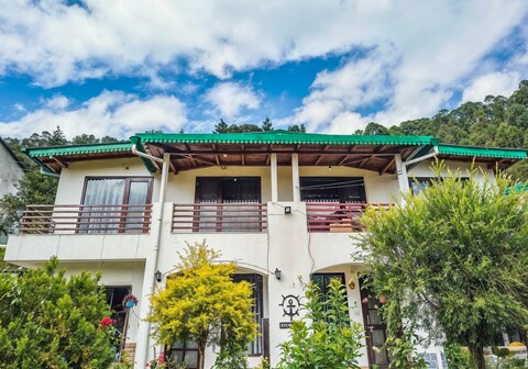 Valewood Cottage 3BR in Shyamkhet by Homeyhuts