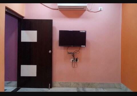 TanviNavvi Guest House